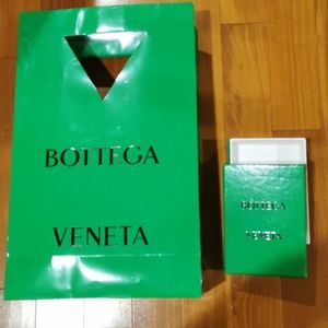 BV shopping bag and box